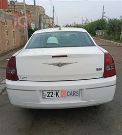 کرایسلەر 300